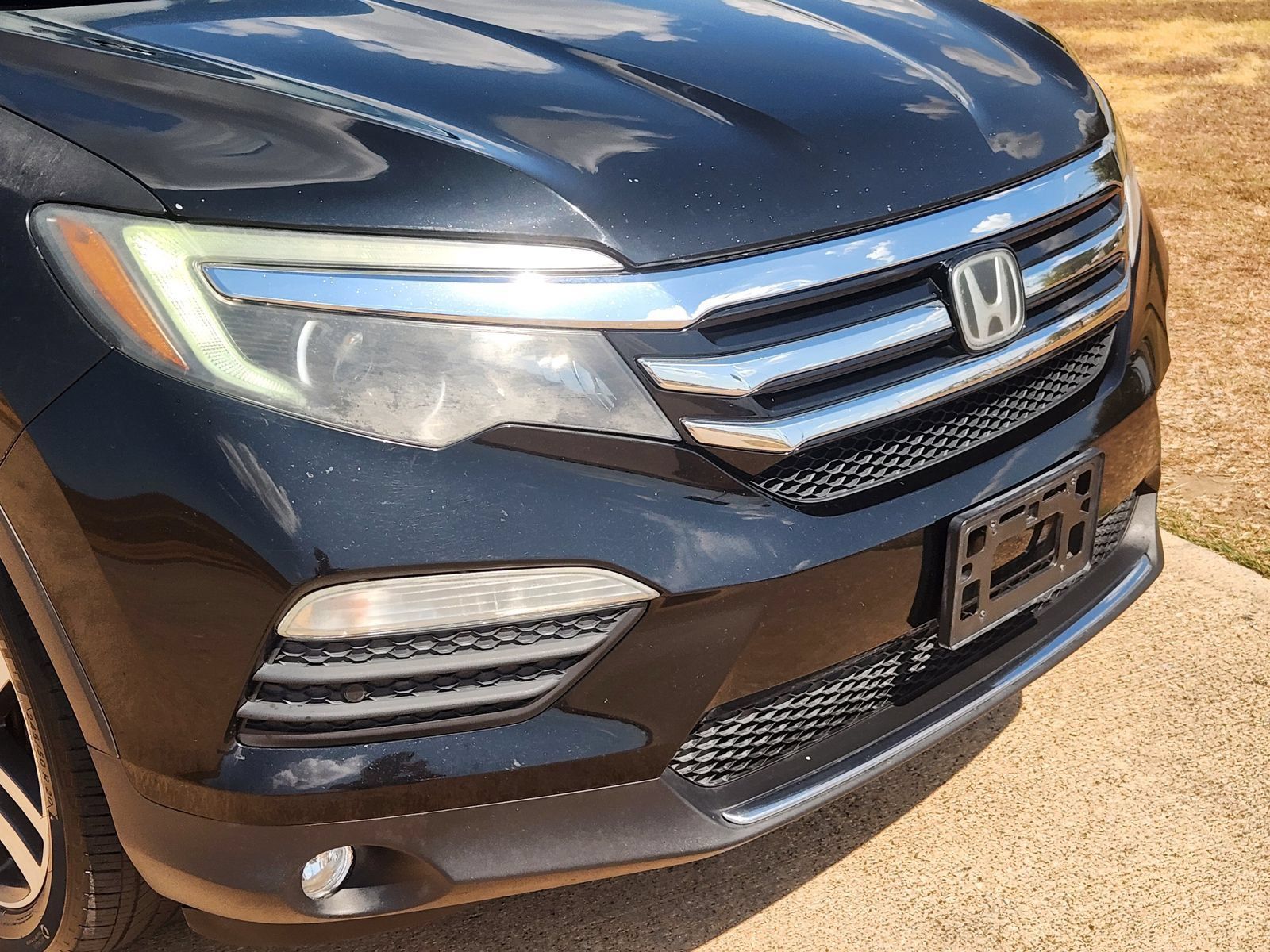 Used 2017 Honda Pilot Elite image 12