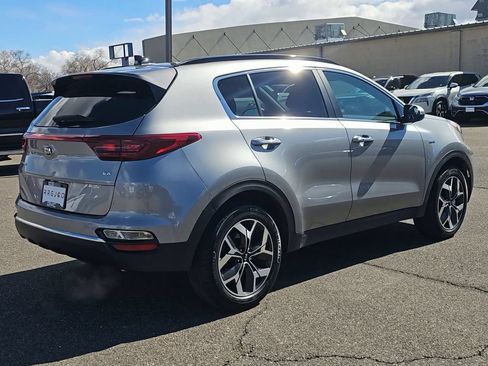 Used 2022 Kia Sportage EX AWD/4WD image 8