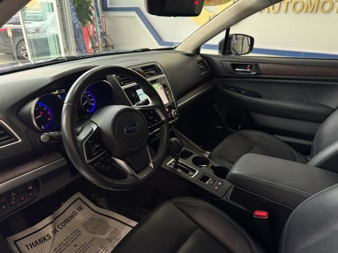 Used 2018 Subaru Outback 3.6R Limited AWD/4WD image 22