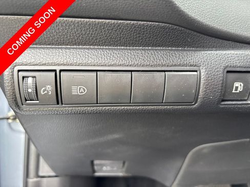 Used 2022 Toyota Corolla LE w/ Carpet Mat Package (TMS) FWD image 17