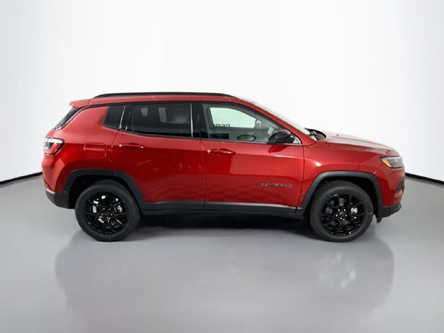 New 2026 Jeep Compass Latitude AWD/4WD image 8