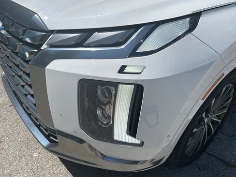 Used 2023 Hyundai Palisade Calligraphy image 37