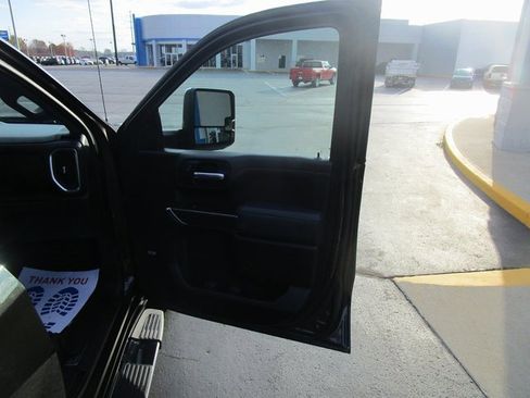 Used 2021 Chevrolet Silverado 1500 LTZ w/ Technology Package image 24