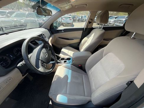 Used 2017 Hyundai Tucson Sport image 9