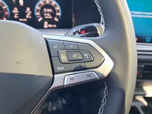 New 2025 Volkswagen Tiguan SE AWD/4WD image 13