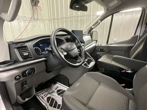 Used 2023 Ford Transit 350 XLT image 9