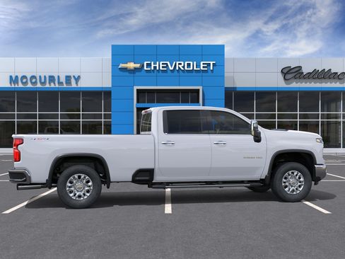New 2026 Chevrolet Silverado 3500 LTZ AWD/4WD image 5