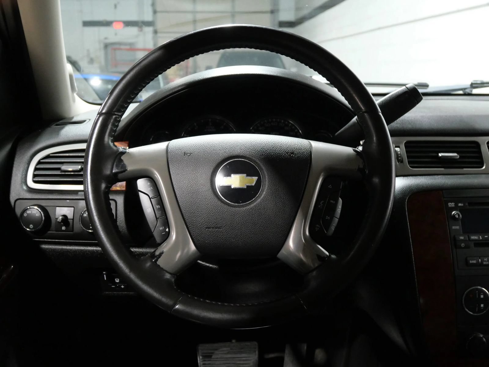 Used 2011 Chevrolet Suburban LT w/ Regional Value Package AWD/4WD image 12