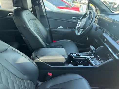 Certified 2023 Kia Sportage X-Line w/ X-Line Premium Package image 7