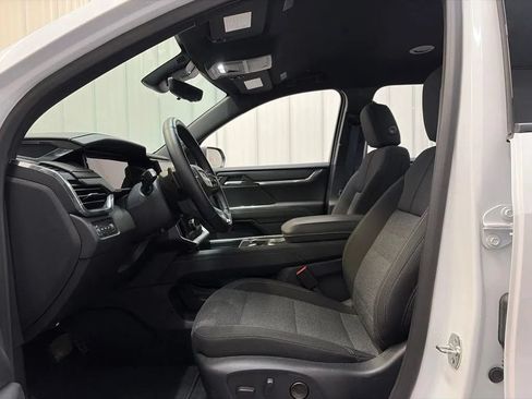 Used 2026 GMC Acadia Elevation AWD/4WD image 11