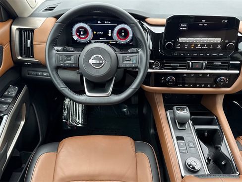 Used 2024 Nissan Pathfinder Platinum w/ Cargo Package image 14