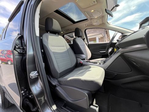 Used 2016 Ford Escape SE AWD/4WD image 12