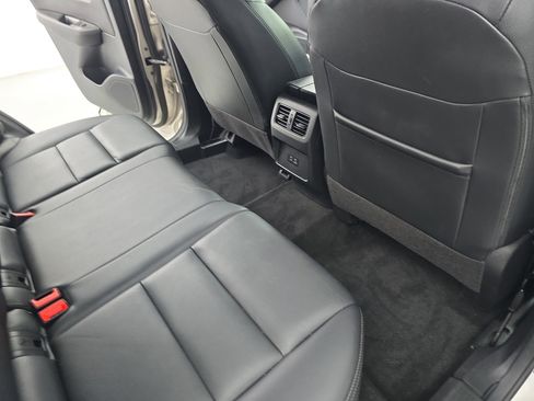 Certified 2023 Nissan Rogue SL FWD image 11