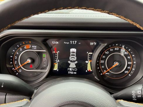 Used 2024 Jeep Wrangler Unlimited Rubicon 392 image 14