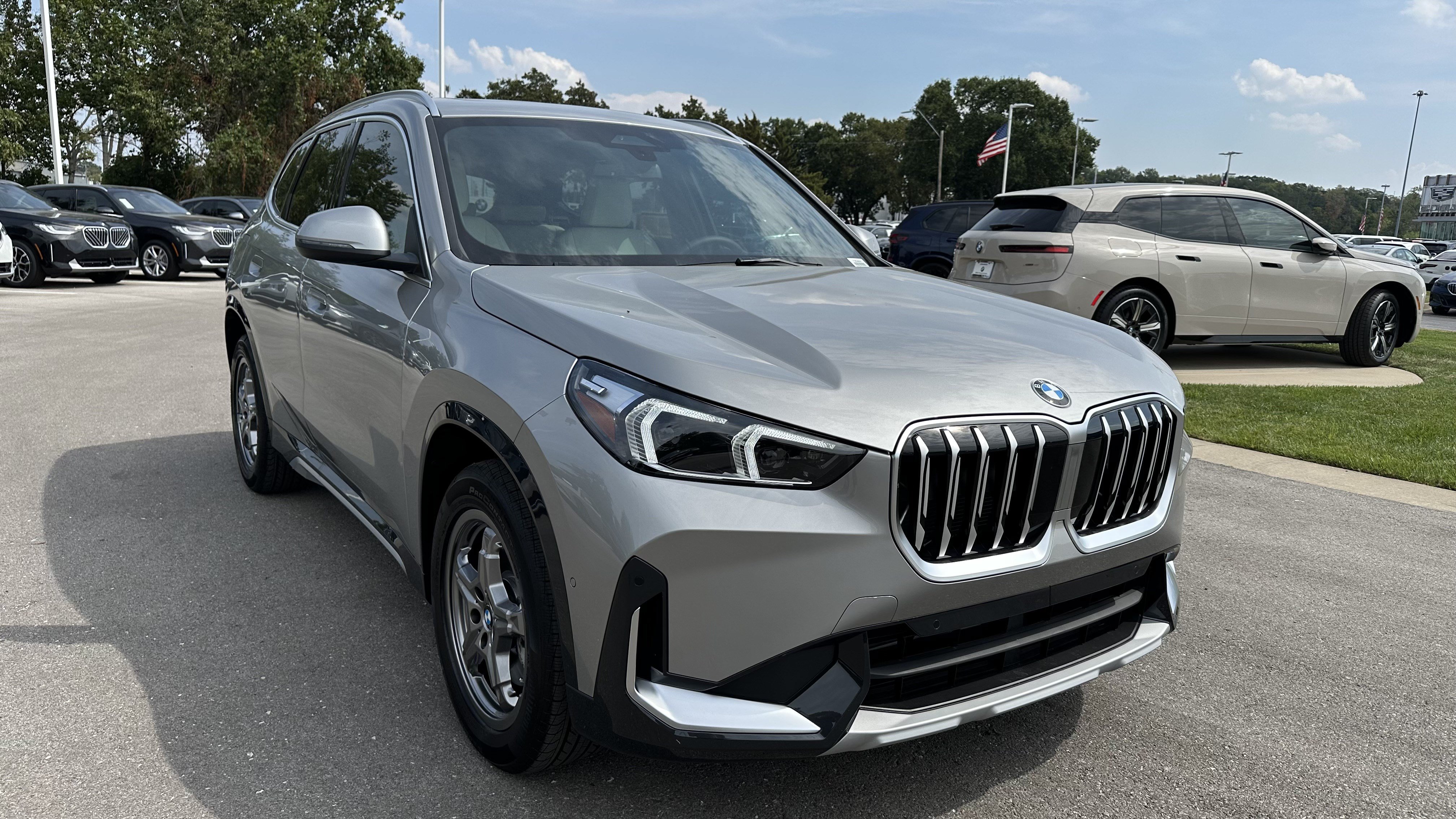 Certified 2026 BMW X1 xDrive28i w/ Convenience Package AWD/4WD image 2