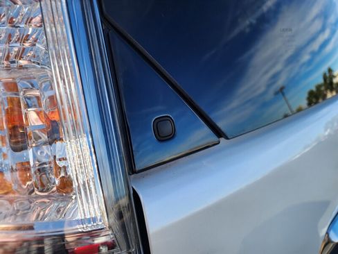 Used 2023 Lexus GX 460 Premium image 13