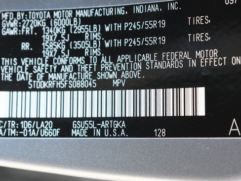 Used 2015 Toyota Highlander Limited Platinum AWD/4WD image 35