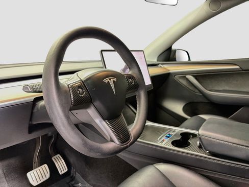 Used 2022 Tesla Model Y Performance AWD/4WD image 7