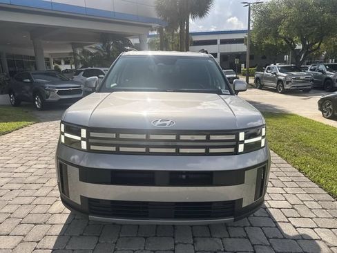 Used 2025 Hyundai Santa Fe SEL FWD image 18