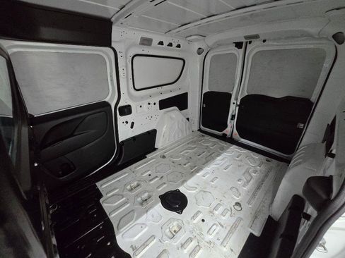 Used 2022 RAM ProMaster City Tradesman FWD image 10