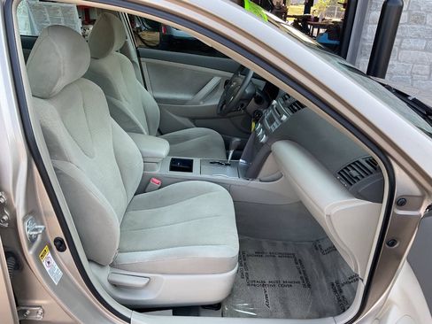 Used 2007 Toyota Camry LE FWD image 34