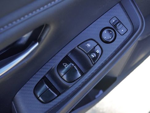 Used 2023 Nissan Sentra SV FWD image 9