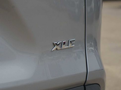 Used 2024 Toyota RAV4 XLE Premium image 8