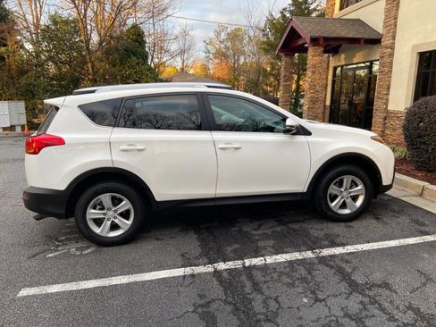 Used 2013 Toyota RAV4 XLE image 8