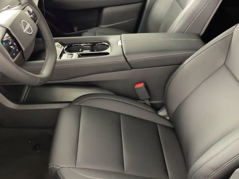 New 2025 Nissan Murano SV FWD image 12