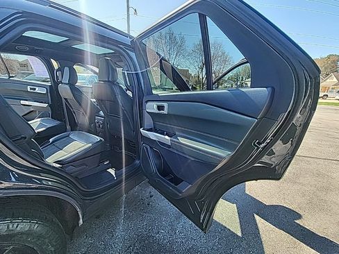 Used 2023 Ford Explorer Timberline w/ Timberline Technology Package AWD/4WD image 13