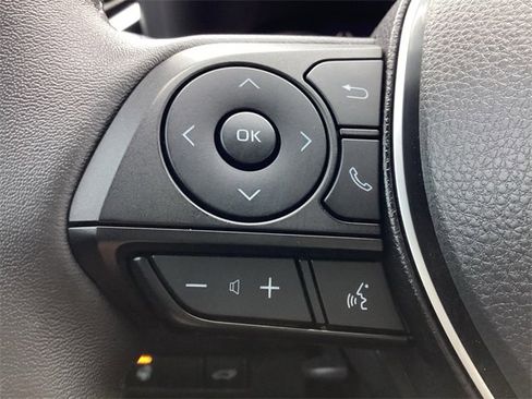 Used 2024 Toyota RAV4 XLE image 17