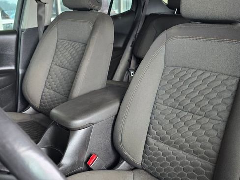 Used 2018 Chevrolet Equinox LT w/ Sun & Infotainment Package image 30