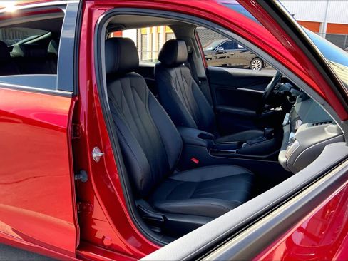 Used 2024 Acura Integra image 8