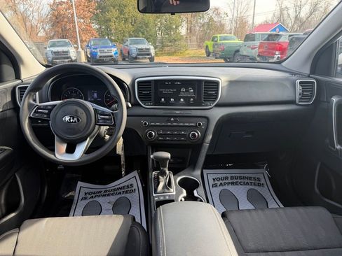 Used 2020 Kia Sportage LX image 25