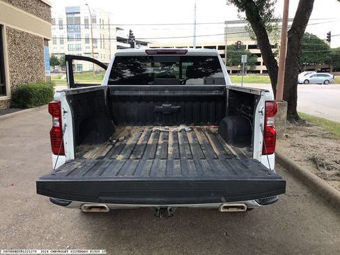Used 2024 Chevrolet Silverado 1500 LT AWD/4WD image 10