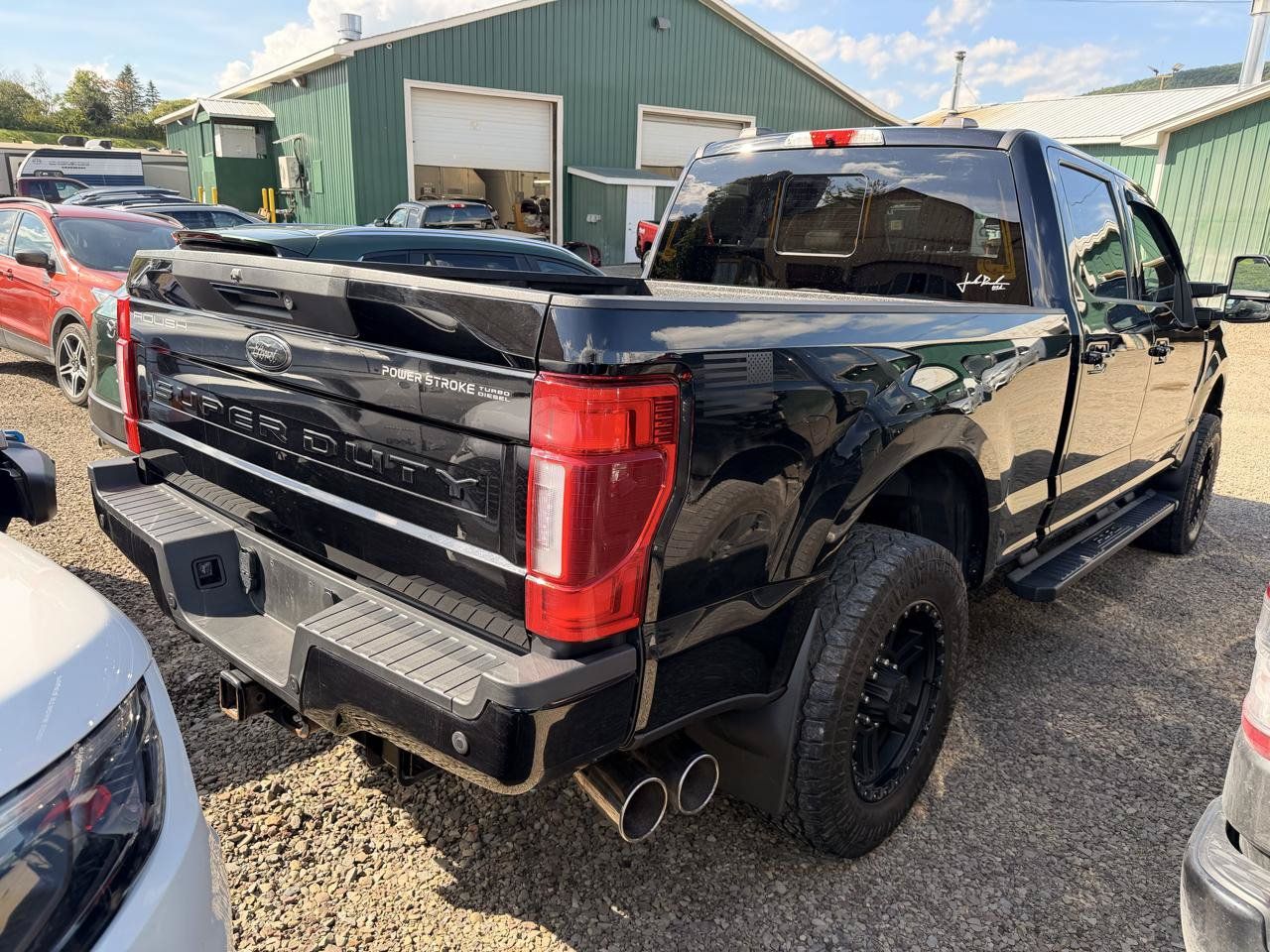 Used 2022 Ford F250 Lariat w/ Black Appearance Package AWD/4WD image 3