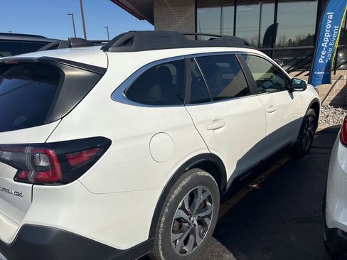 Used 2020 Subaru Outback Limited image 5