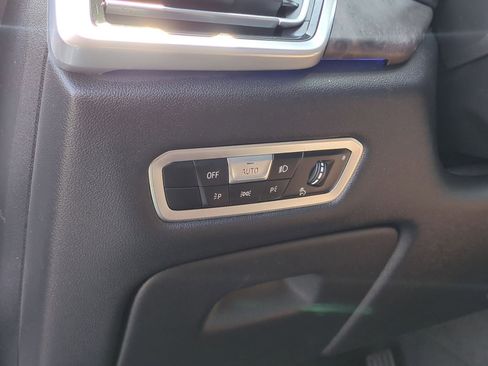 Used 2023 BMW X5 xDrive40i w/ Premium Package image 16