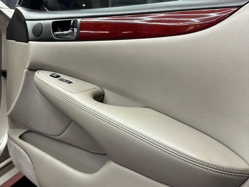 Used 2002 Lexus ES 330 FWD image 23