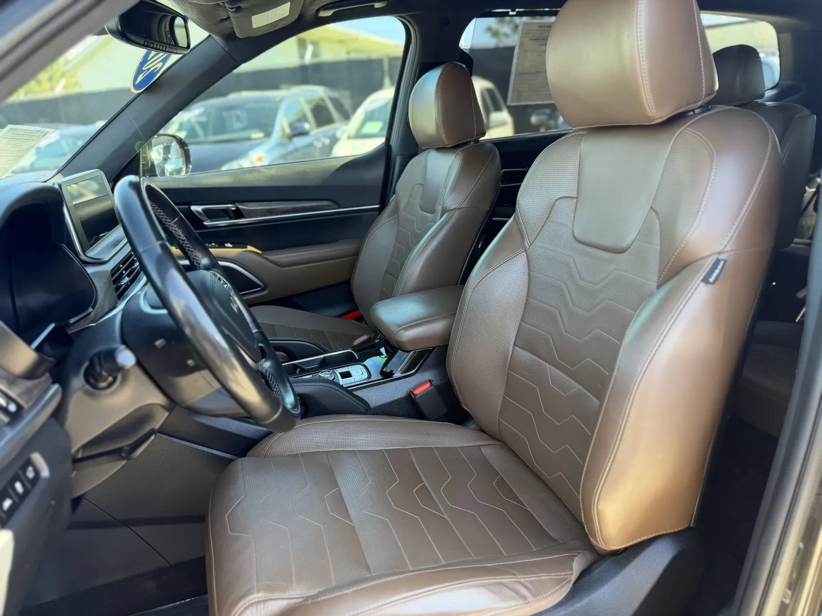 Used 2022 Kia Telluride SX w/ SX Prestige Package AWD/4WD image 15