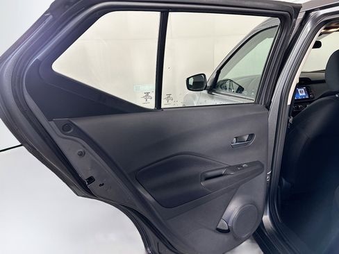 Used 2024 Nissan Kicks SV image 24