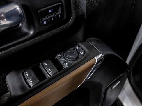 Used 2021 Chevrolet Silverado 2500 High Country w/ Z71 Off-Road Package image 35