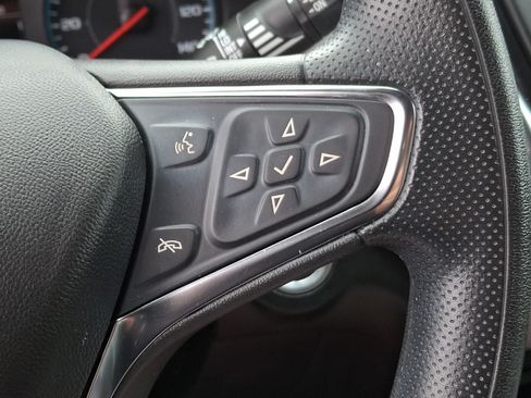 Used 2021 Chevrolet Equinox LS w/ LS Convenience Package FWD image 22