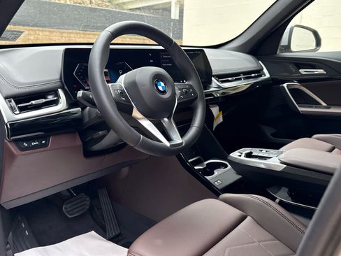 Used 2025 BMW X1 xDrive28i w/ Convenience Package image 12
