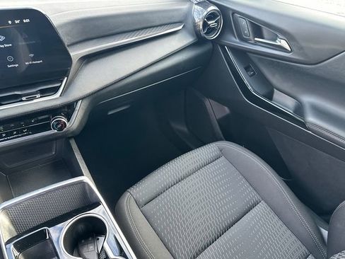 Used 2025 Chevrolet Equinox LT image 20