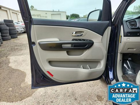 Used 2020 Kia Sedona LX image 19