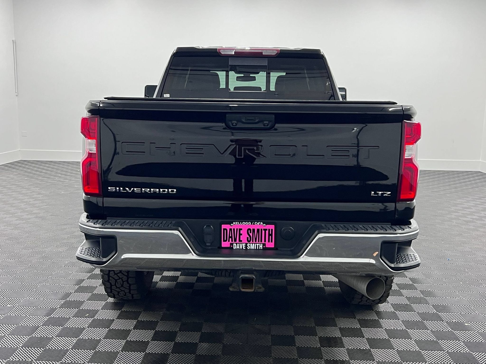 Used 2022 Chevrolet Silverado 2500 LTZ w/ LTZ Convenience Package AWD/4WD image 10