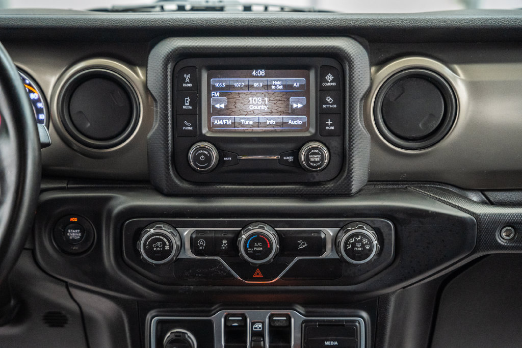 Used 2018 Jeep Wrangler Unlimited Sport S AWD/4WD image 19