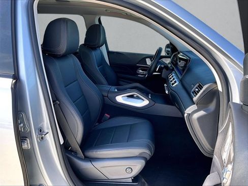 Certified 2023 Mercedes-Benz GLS 450 4MATIC image 9