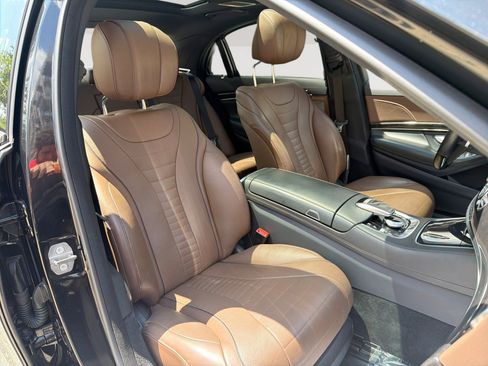 Used 2019 Mercedes-Benz S 560 4MATIC Sedan w/ AMG Line Exterior image 28